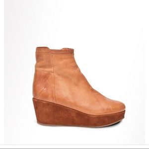 Black leather platform wedge by Humanoid